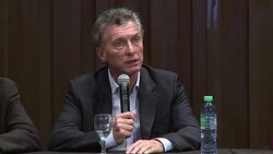 VOICED : Macri anuncia que corregira error del control cambiario News Clip