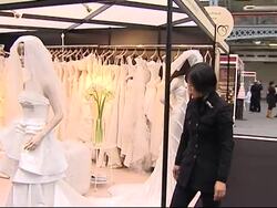 Latest trends at UK National Wedding Show News Clip