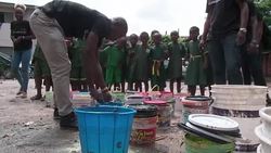 CLEAN : Lagos offers concrete canvas to graffiti artists News Clip