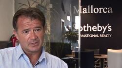 Economic crisis passes Mallorca's luxury tourism by News Clip