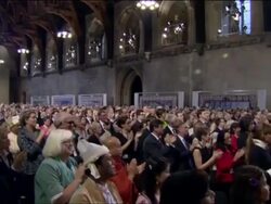 Standing Ovation for Aung San Suu Kyi News Clip