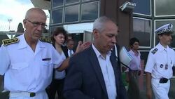 CLEAN : One dead as cyclone skims France's Reunion News Clip