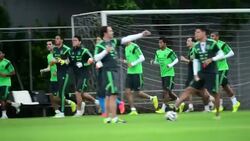 VOICED : Ochoa heroe del Mundial News Clip