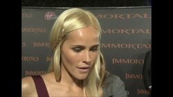 NEW Eva Longoria and other stars on the joys of 1950s fashion News Clip