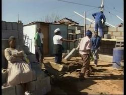 ENTERTAINMENT DAILY: ENT2- QUINCY JONES News Clip