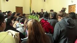 Rito a los calaveras finaliza fiesta de difuntos en Bolivia Instructional Video