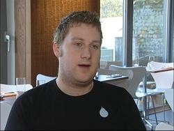 An eco friendly restaurant refuses to sell bottled water News Clip