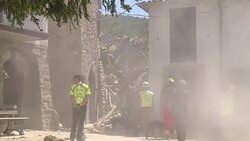 CLEAN : Confirma Italia al menos 247 muertos en terremoto News Clip