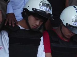 Thai Police re enact murder crime with confessed suspects News Clip