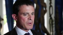 CLEAN : France to help train Mali police: minister News Clip