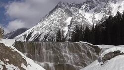 Springtime in Yoho national park Stock Footage