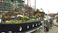 Houseboat of Jo Cox & Floral Tributes News Clip