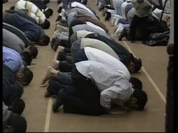 Iraqis attend Friday prayers, denounce Saddam News Clip