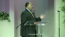 CLEAN : Sharpton speaks at emotional Ferguson rally News Clip