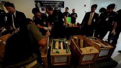 VOICED: Contrabando de marfil en Bangkok News Clip