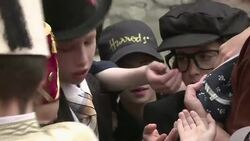 VOICED : Alcohol y cigarros rituales del carnaval judio News Clip