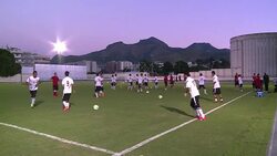 VOICED : La Cenicienta ante al campeon News Clip