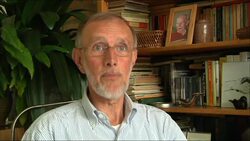 Interview with Dutch peacekeeper about Mladic's actions at Srebrenica Instructional Video