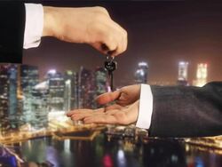 Handing over keys Stock Footage