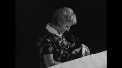 CAN597 BABY GORILLA SHOWN TO PRESS Instructional Video