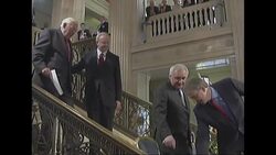 Belfast power-sharing crisis as McGuinness quits Instructional Video