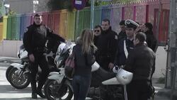 Bomb explodes in shopping mall, injuring two security guards Instructional Video