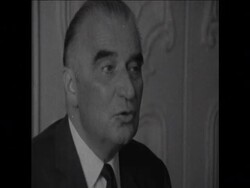 SYND 14-5-69 GAULLIST PRESIDENTIAL CANDIDATE, GEORGES POMPIDOU, HOLDS A PRESS CONFERENCE News Clip