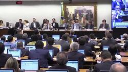 VOICED : Lula y abogado del gobierno brasileno en defensa de Rousseff News Clip