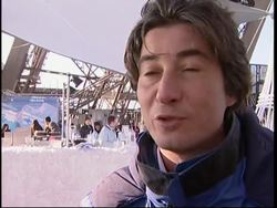 Polar exhibition under historic landmark News Clip