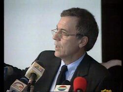 INDONESIA: PLAN TO PEG THE RUPIAH TO THE US DOLLAR LOOMS CLOSER News Clip