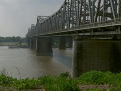 WS Bridge on mississippi river / Memphis, Tennessee, United States Stock Footage