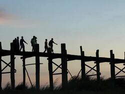 U Bein Bridge in Mandalay, Myanmar Stock Footage