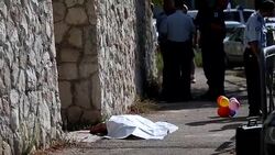 CLEAN : Palestinian who tried to stab soldier shot dead in Jerusalem News Clip