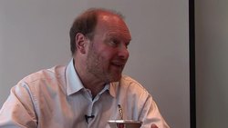 VOICED : El Rey de la Soja argentino News Clip