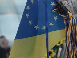 Various of Ukrainian supporters in the Maidan in Kiev Stock Footage