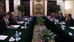 Australian FM Carr meets Vietnam foreign minister Instructional Video