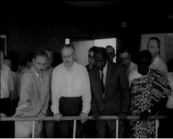 MAC MEETS THE PEOPLE News Clip