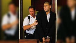 VOICED : Se suicida en prision Aaron Hernandez exestrella de la NFL News Clip