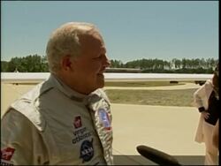 Fossett takes GlobalFlyer on final flight, adds file News Clip