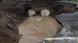 CLEAN : Tropical storm Nate turns roads into rivers in Nicaragua News Clip