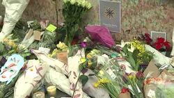 CLEAN : Tributes at Bowie mural in Brixton News Clip