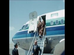 SYND 11 4 76 DEFENCE MINISTER OF SAUDI ARABIA VISITS YEMEN News Clip