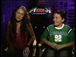 Alexa Vega and Daryl Sabara engage in competition News Clip