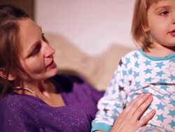 Son of a mother escapes from his knees. Stock Footage