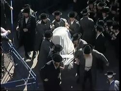 Israel begins burying six Jews killed in India attack News Clip