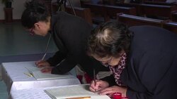 CLEAN : French catholics Muslims pay tribute to slain priest News Clip