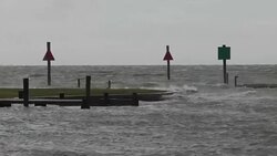 VOICED : Huracan Harvey amenaza a Texas con provocar un desastre News Clip