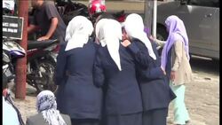 Strong Indonesian quakes creates panic but no tsunami Instructional Video