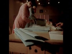 SYND 24-5-72 VOTING SCENES IN OREGON PRESIDENTIAL PRIMARY Instructional Video