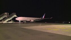 CLEAN : Francois Hollande arrives in New Caledonia News Clip